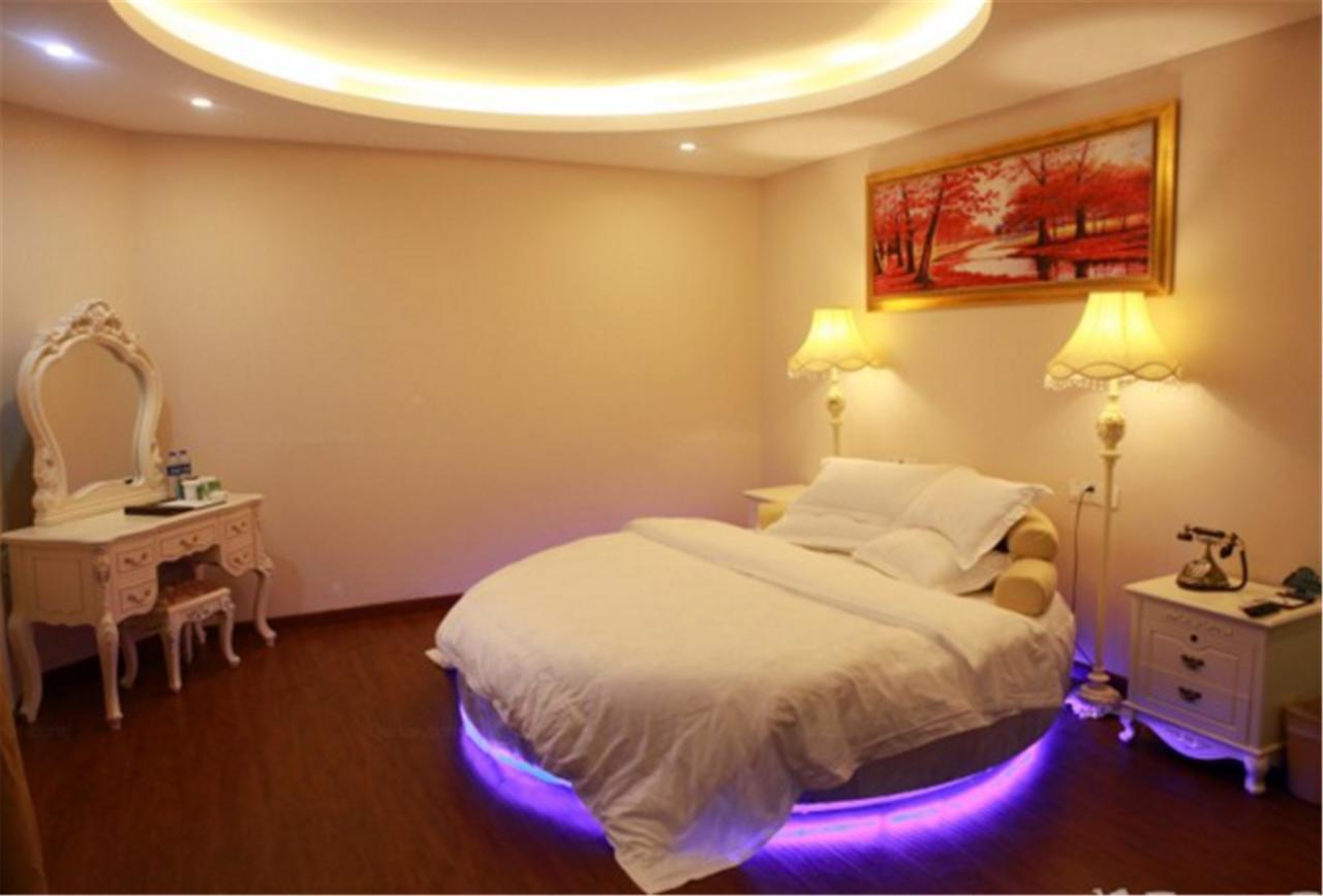 Greentree Inn Shanghai Hongqiao Hub Cao'An Road Huajiang Branch Road Express Hotel Jiading Exterior photo